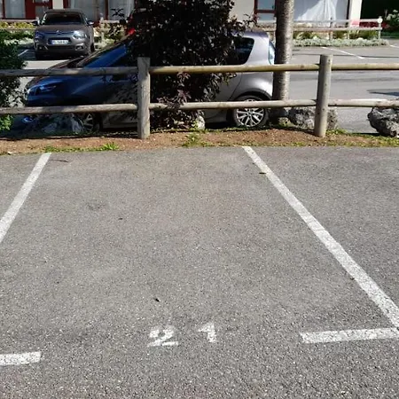 Au Calme Parking Prive * Bernex